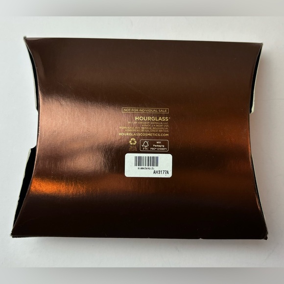 4-Piece Hourglass Travel Gift Set - 2 Face Primers + 2 Mascaras - NWT - Picture 5 of 9